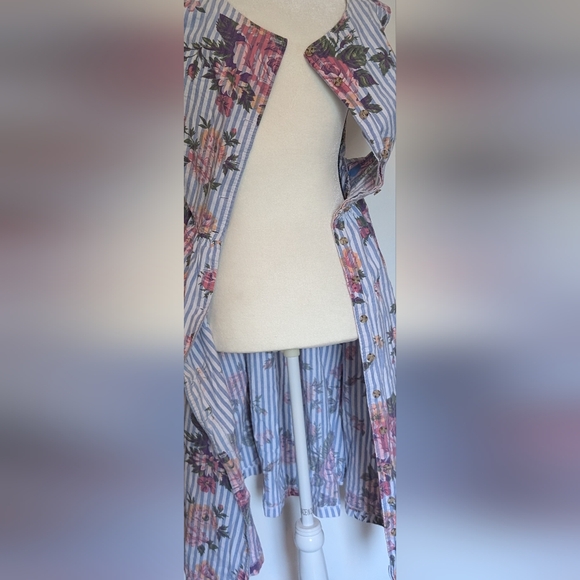 Gorgeous Vintage Button Button Back Floral Willowbend Dress - Picture 9 of 9